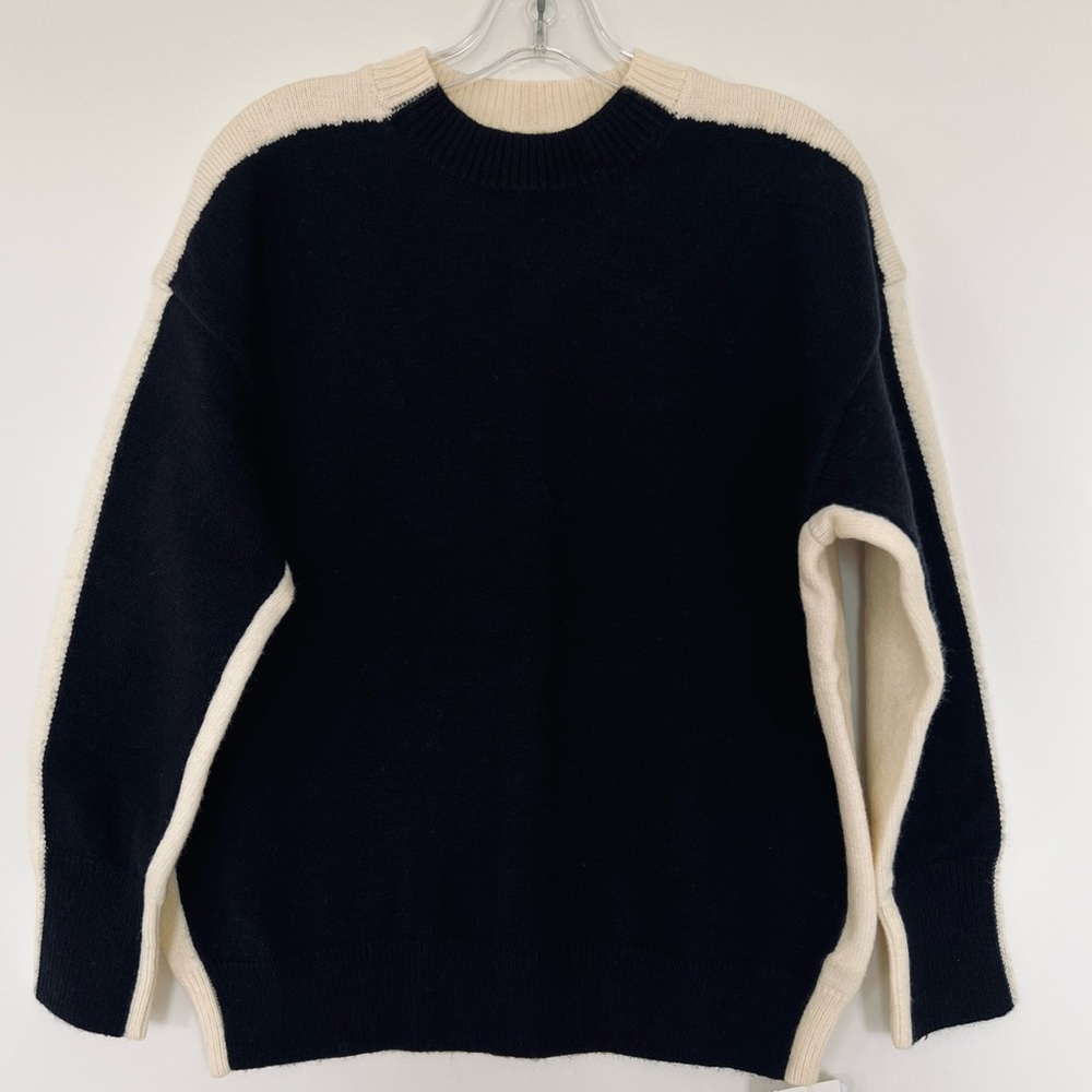 Commense Sweater Top Womens Size XS Black Ivory Relaxed Classic - Picture 2 of 15